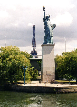 Statue of Liberty, Paris, Frédéric-Auguste Bartholdi, France, Seine
