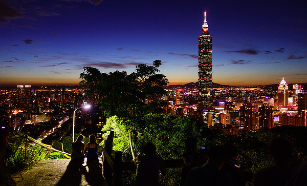 C.Y. Lee & Partners, Taipei 101, Taiwan, Thornton Tomasetti Engineers, Evergreen Consulting Engineering Inc.