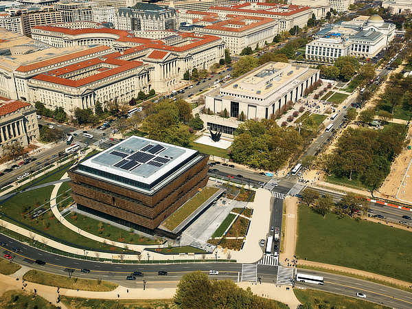 David Adjaye, The Freelon Group, Davis Brody Bond, SmithGroup JJR, NMAAHC, Smithsonian National Museum of African American History and Culture, Washington D.C.