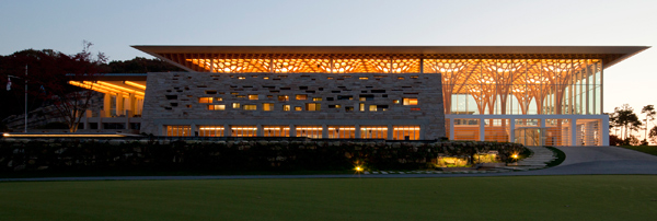 Shigeru Ban Haesley Nine Bridges Golf Club House South Korea