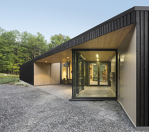 Anne Carrier architecture, Centre de Services Le Bonnallie, Mont Orford, Lac Stukely, Quebec, Canada, Sépaq