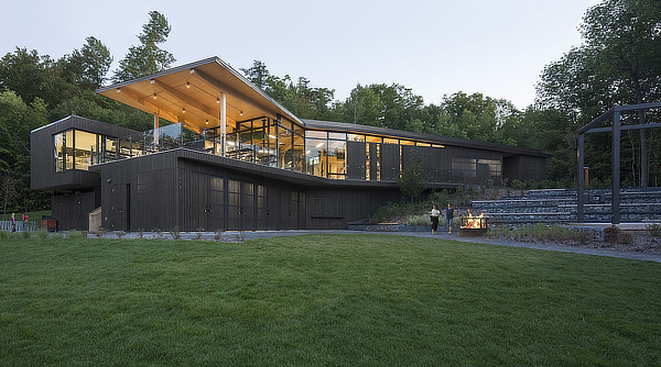 Anne Carrier architecture, Centre de Services Le Bonnallie, Mont Orford, Lac Stukely, Quebec, Canada, Sépaq