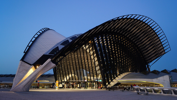 Santiago Calatrava, Gare TGV Lyon Saint Exupéry, Satolas, Colombier-Saugnieu, Rhône-Alpes, France